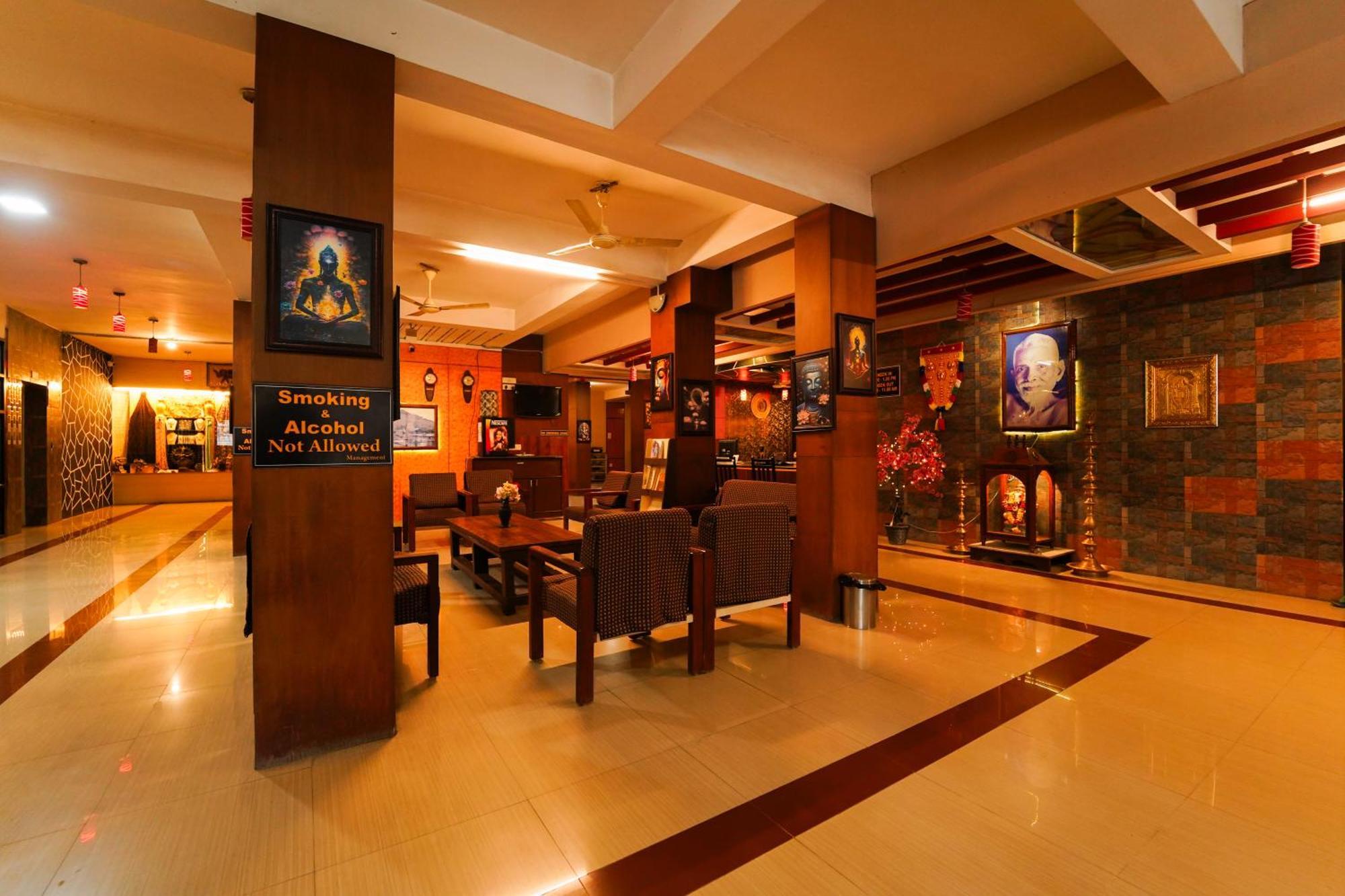 Appartement Ramana Towers à Tiruvannāmalai Extérieur photo